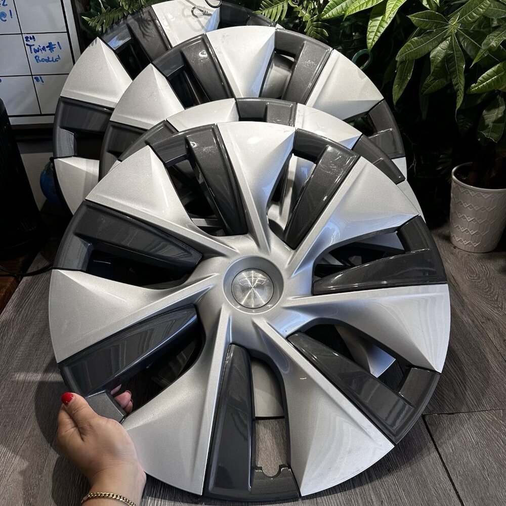 SET (4) 19 INCH HUBCAP COVERS TESLA MODEL 3, Y 2017-2022 OEM SILVER 1044235-00-B